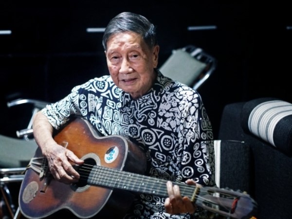 nhạc sỹ Phạm Tuyên