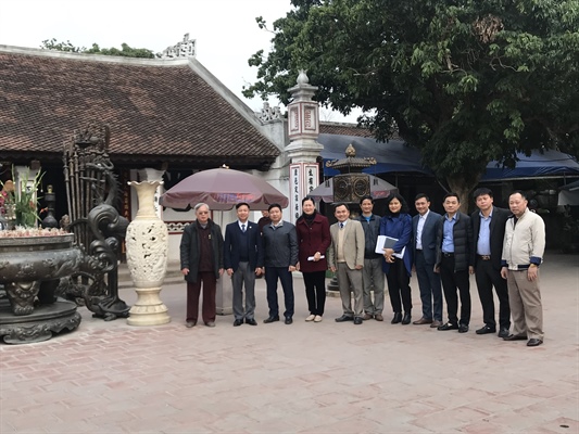 Đoàn công tác tại di tích đền Trần (Nam Định)